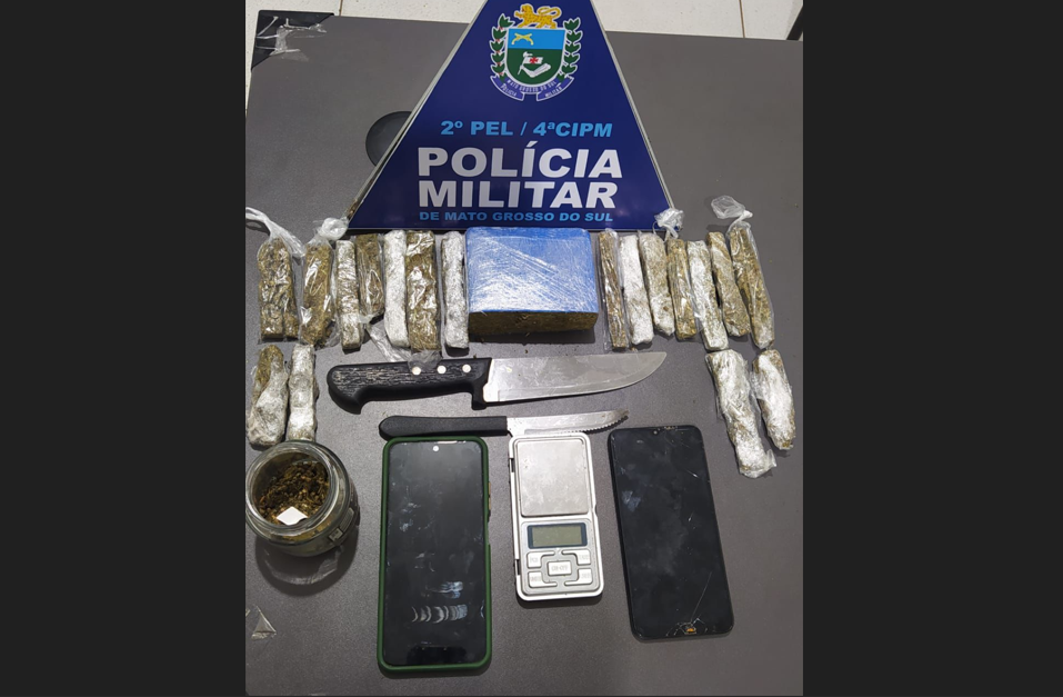 Imagem de compartilhamento para o artigo Jovem é preso por tráfico, com trouxinhas de maconha para venda em Costa Rica da MS Todo dia